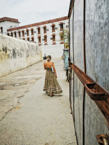 Vestido Chintu con volantes en verde Lilly