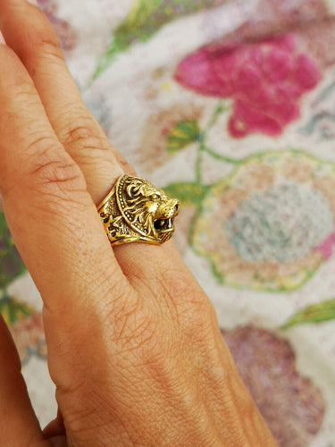 Anillo de latón Leona