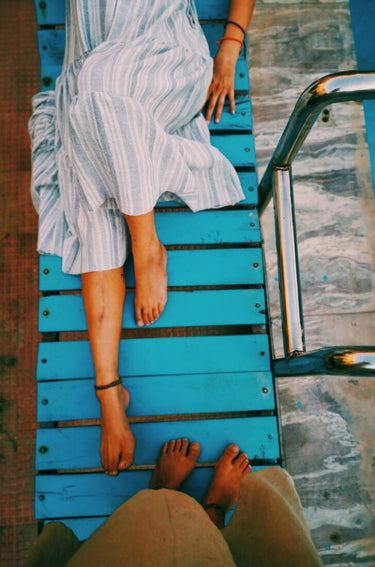 Vestido largo Chintu con volantes en Marine ⚓