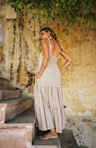 Vestido chintu con volantes en crudo natural 🌿