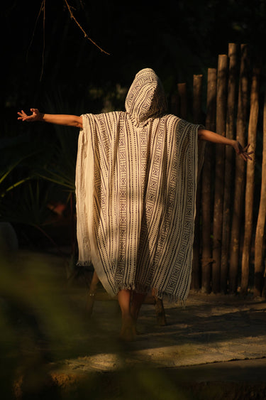 Nova Hoody Poncho