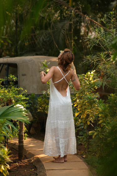 Vestido largo sin espalda hinchable