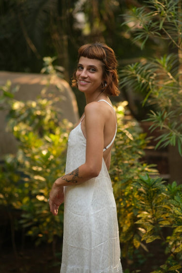 Vestido largo sin espalda hinchable