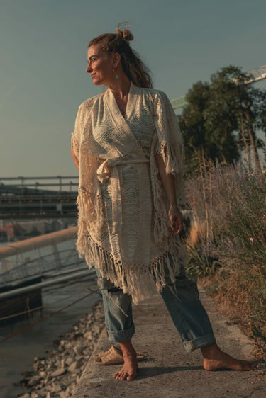 Poncho de encaje antiguo