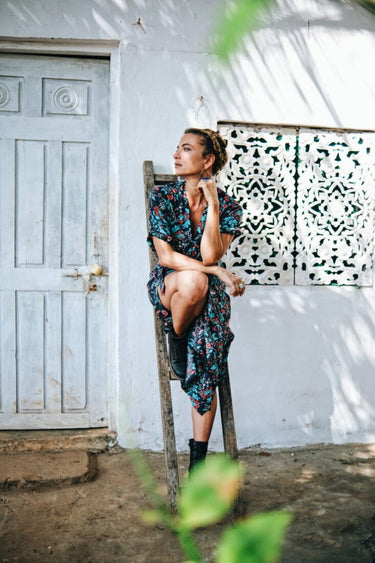 Vestido envolvente Orion en Cherry Garden
